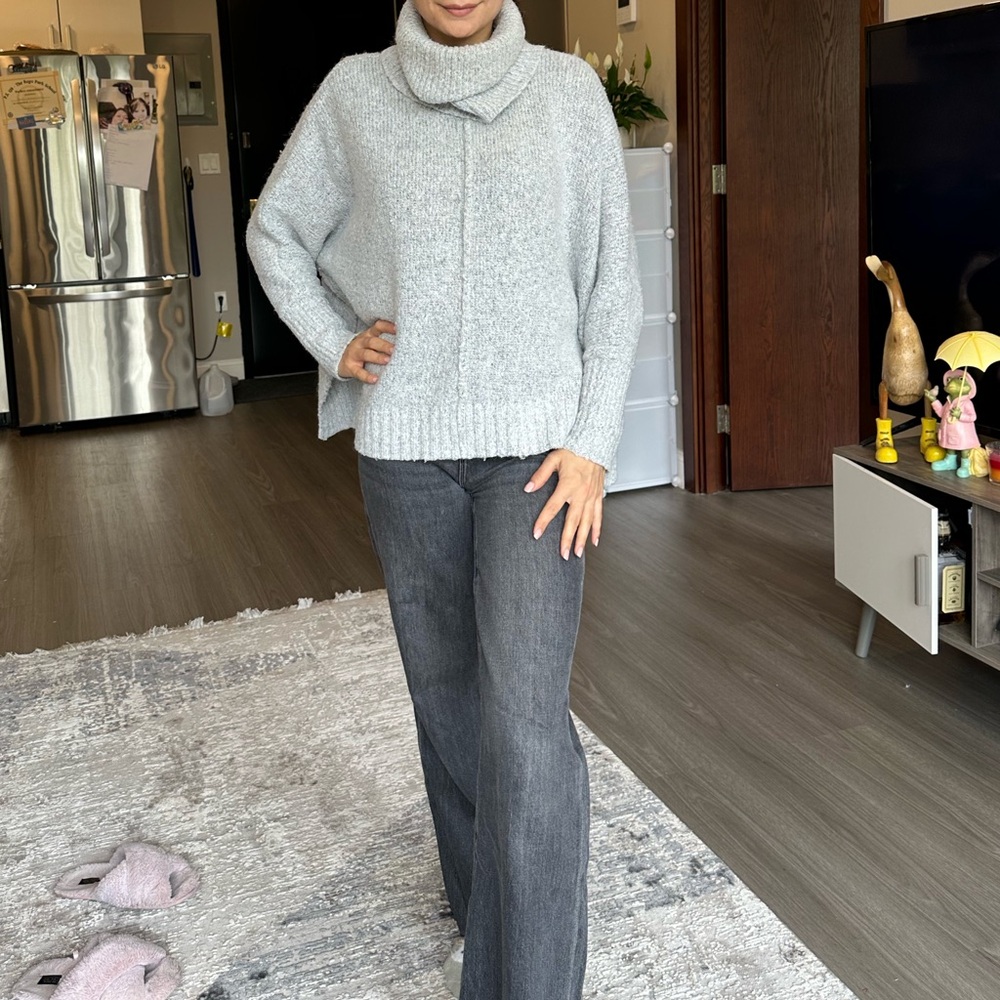 Wide sweater